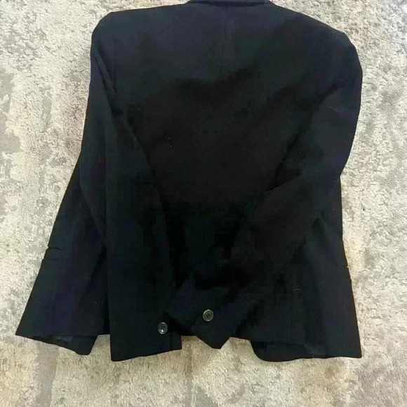 Vintage 80% Wool Blazer in Size 12 Old Money Vibe - Picture 2 of 5